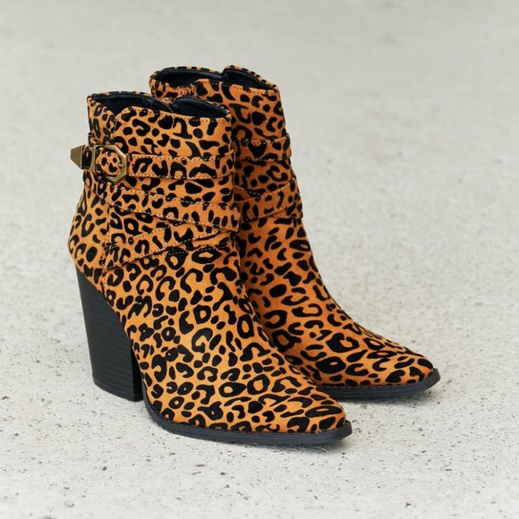 Qupid Leopard Buckle Detail Booties - Picture 4 of 7